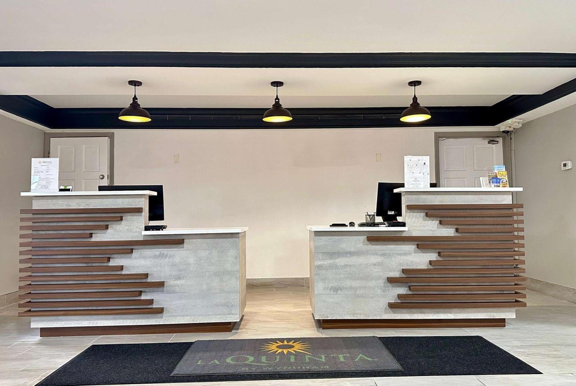 La Quinta Inn By Wyndham Huntsville Research Park Luaran gambar